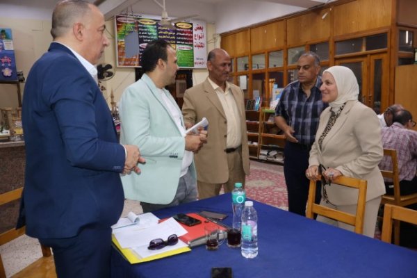 مدير تعليم القاهرة تتابع امتحانات الإعدادية لحظة بلحظة من غرفة العمليات المركزية