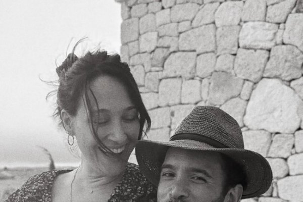 تصريح مفاجئ من زوجة باريش أردوتش عن الغيرة يثير ضجّة على مواقع التواصل.