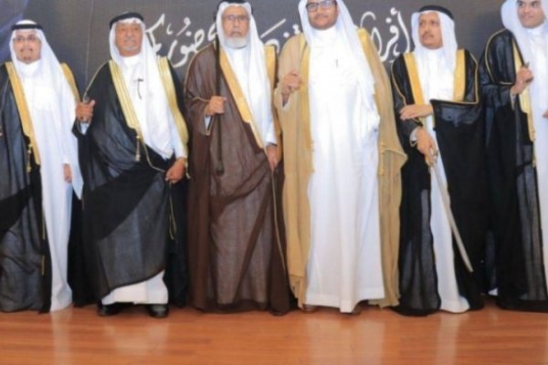 الشاعر محمد خضرالشريف يشدو بـ “ليلة فرح” في زفاف رياض محمد الزهراني