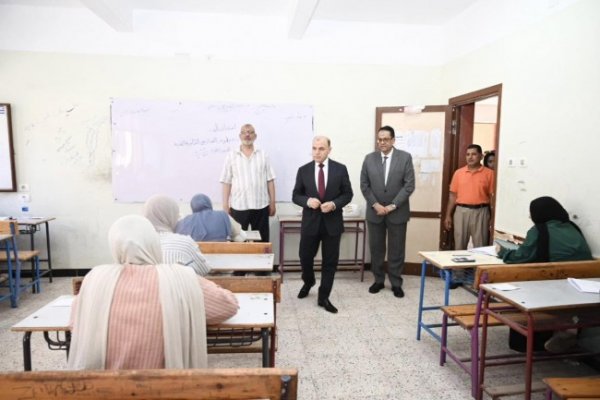 محافظ الغربية يتفقد لجان الدبلومات الفنية ويؤكد دعم الطلاب ومستقبلهم
