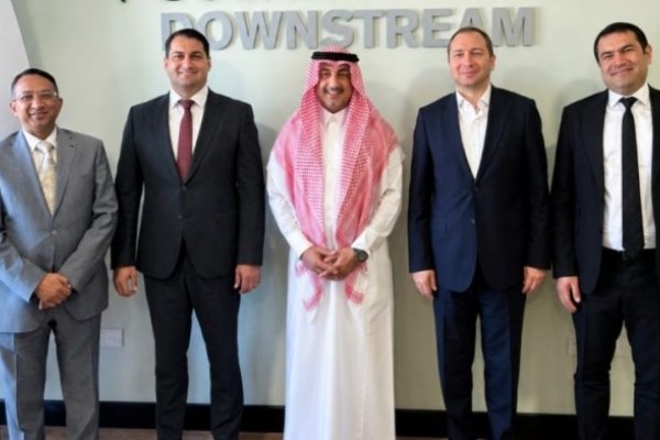 مجموعة سعيد غدران تبحث في أذربيجان فرص التوسع بالشراكات البترولية والبتروكيماوية