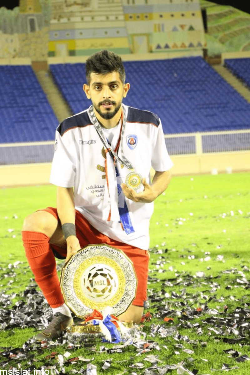 Photo of أبها يجدّد عقد لاعبه “سميحان”.. و”رديف” رئيسًا تنفيذيًّا