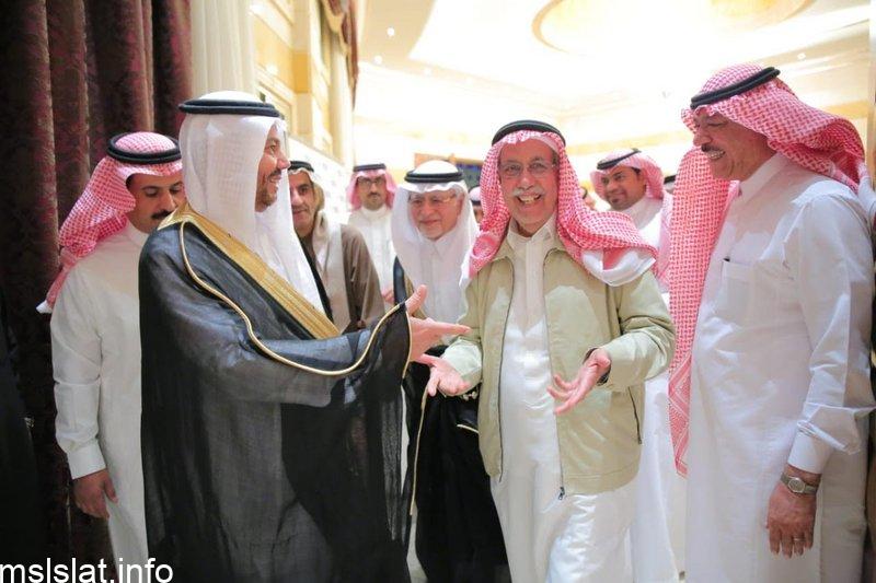 Photo of “أدبي جدة” يدشِّن قراءة النص الـ16 ويكرم “الغذامي” ويمنحه العضوية الشرفية