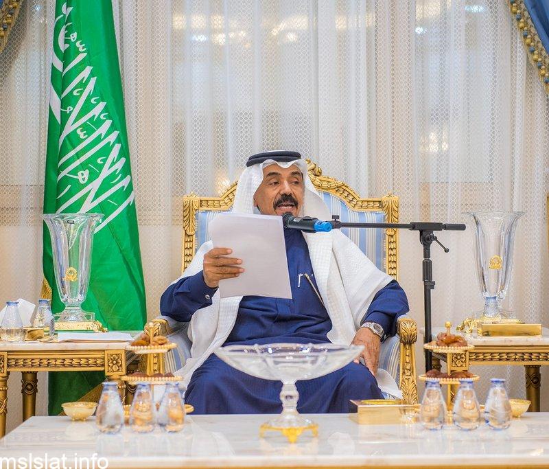 Photo of “الشريف” يستعرض كتاب “توحيد إمامة المصلين” لمؤلفه أمير القصيم
