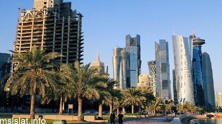 Photo of قطر تمدد تعليق الرحلات القادمة وتغلق المنطقة الاقتصادية في الدوحة