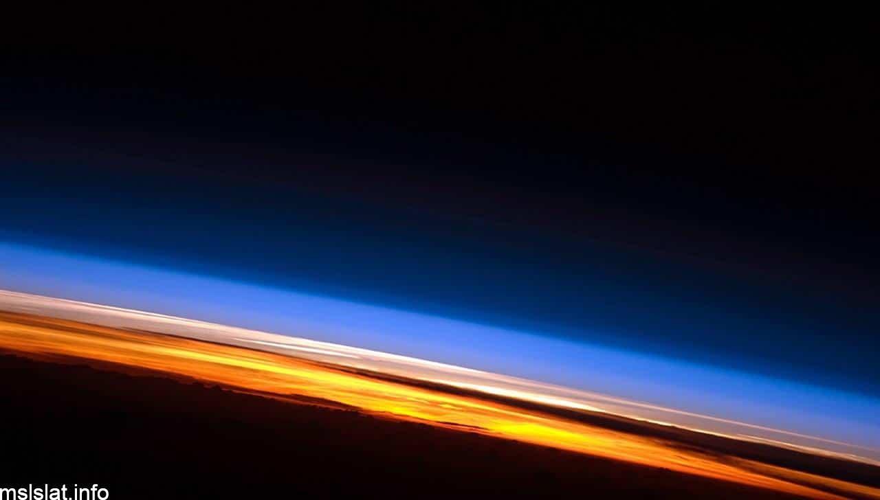 من أول من أثبت أن للهواء كتلة؟